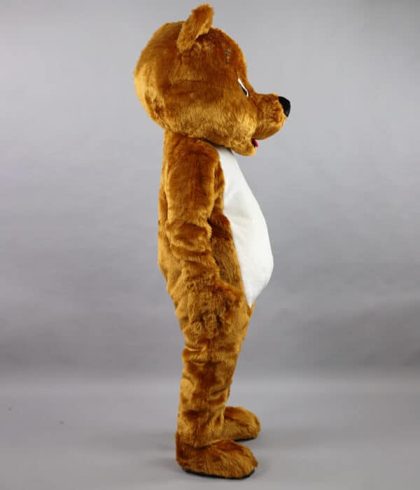 Ours câlin de profil
